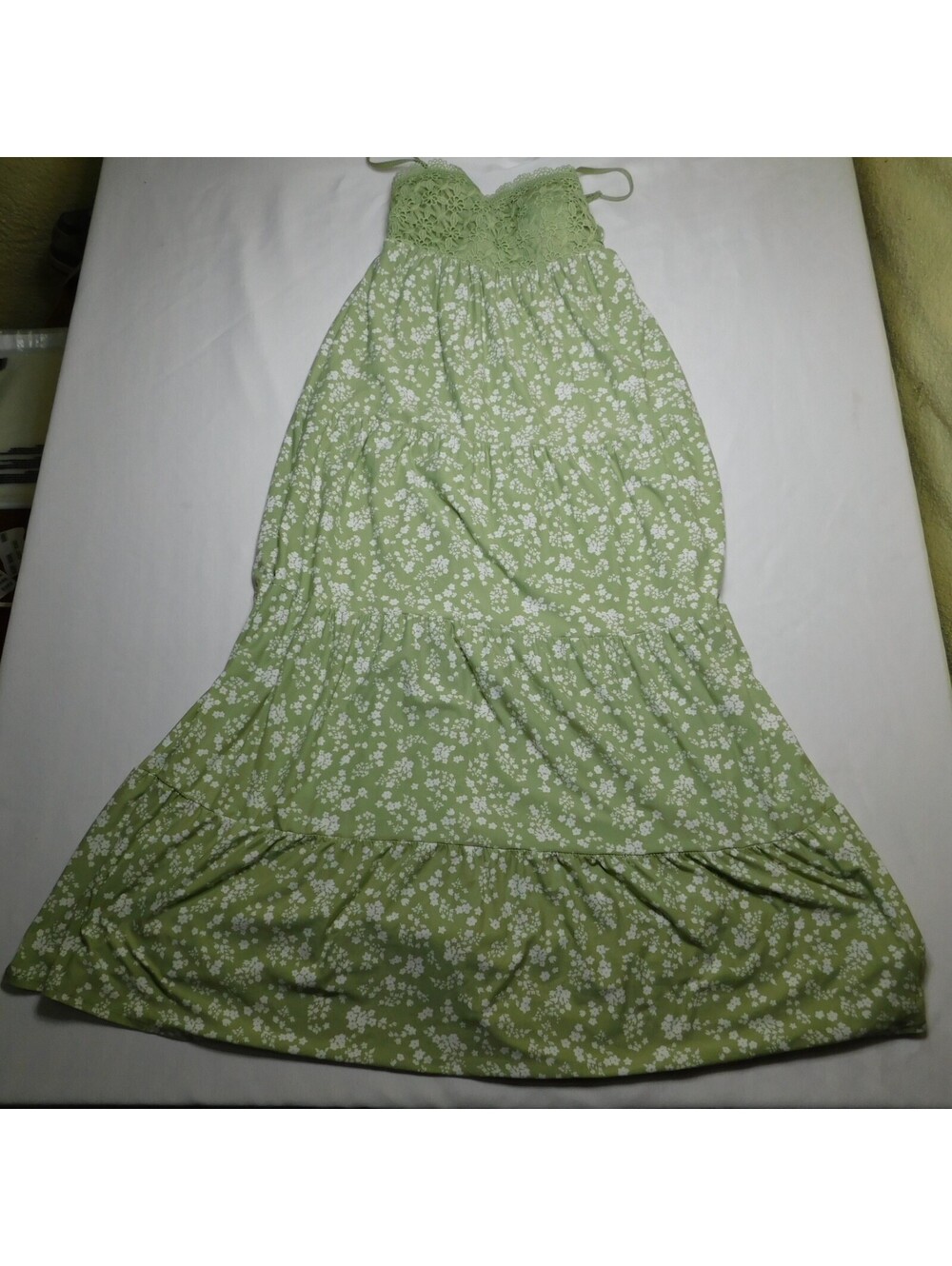 No Boundaries Womens Small Green Floral Maxi Dress Crochet Lace Top Tiered S 4-6